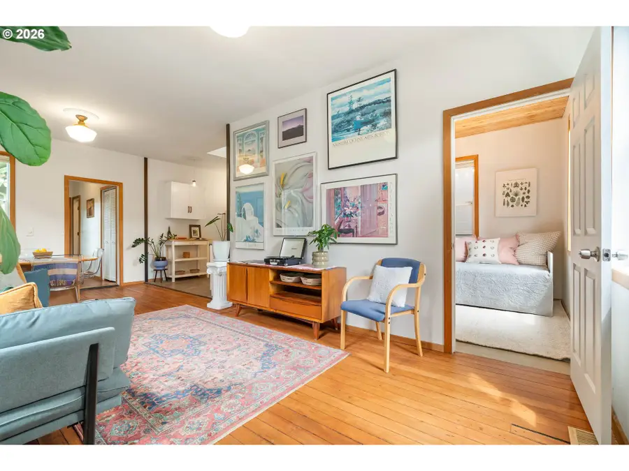 321 NE Stanton St, Portland, OR 97212 - #3
