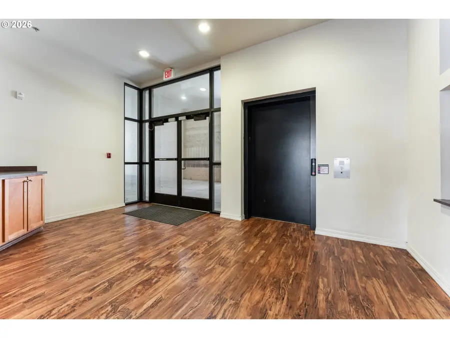 15320 NW Central Dr, Portland, OR 97229 - Image #3