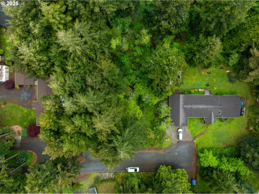 0 9th St, Bandon, OR 97411 - Image #2