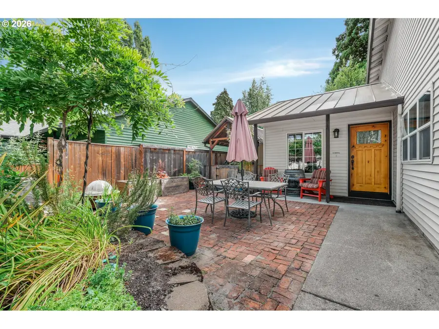 3011 Ash St, Forest Grove, OR 97116 - #3
