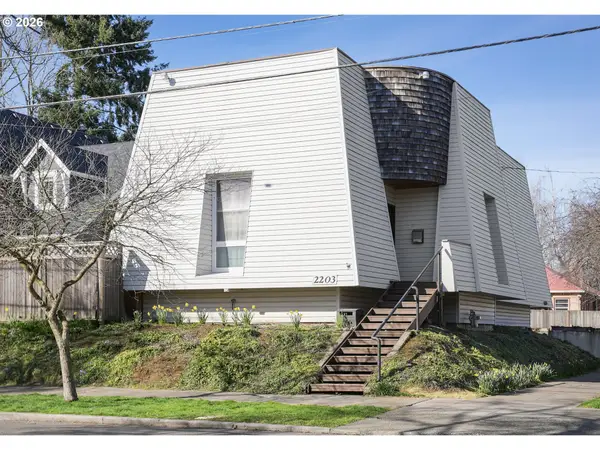 2203 N Emerson St, Portland, OR 97217