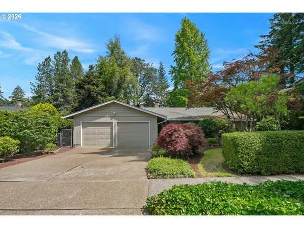 14755 SW Carolwood Dr, Beaverton, OR 97007
