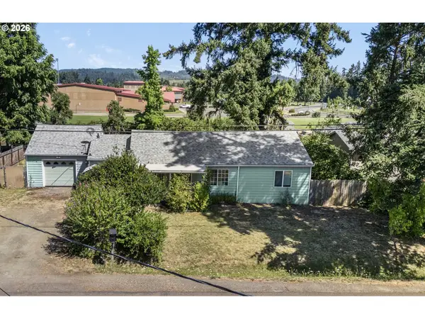 41 Sweet Ln, CottageGrove, OR 97424