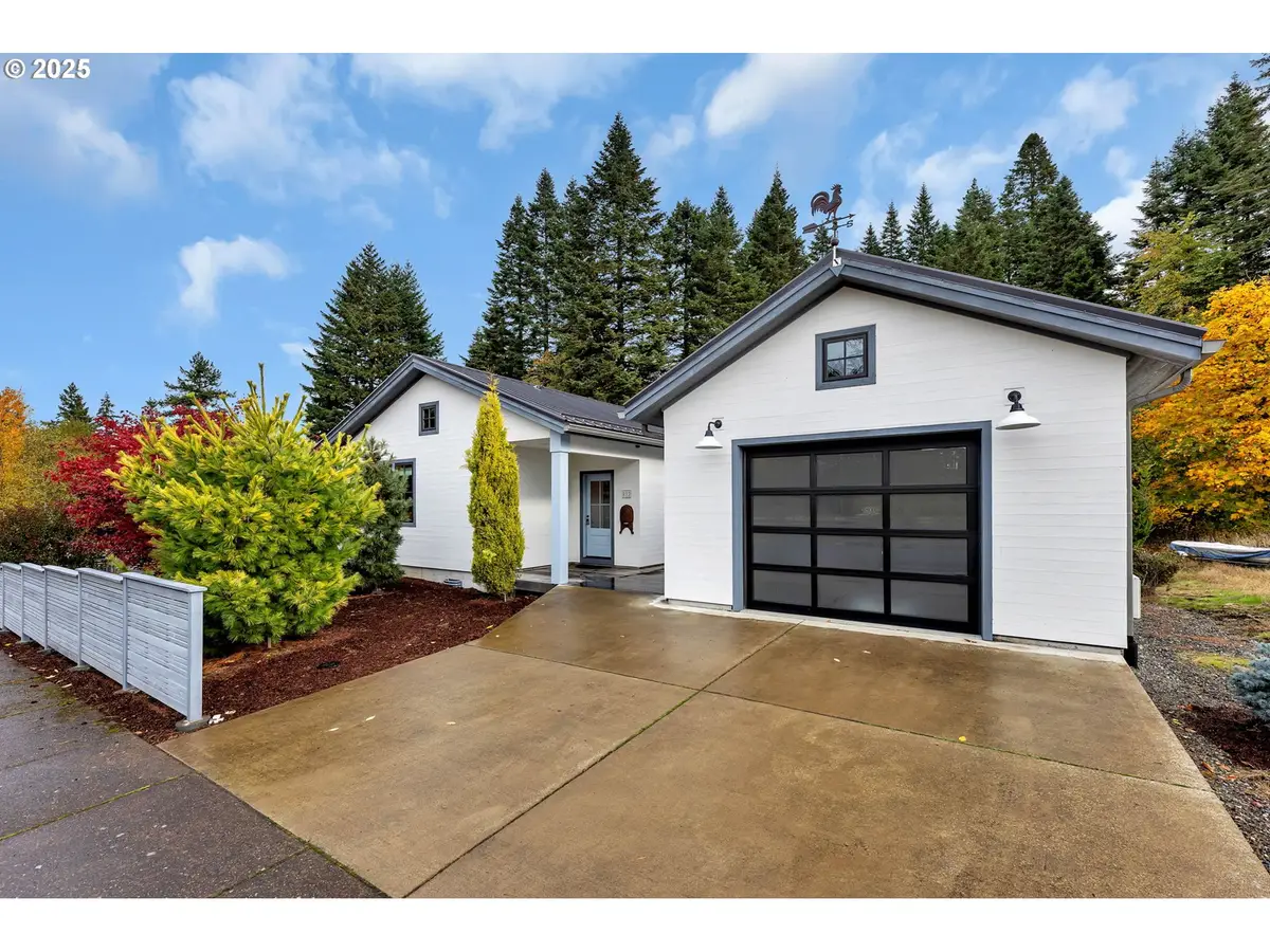 922 SW Spelling Pl, Cascade Locks, OR 97014 - Image #1
