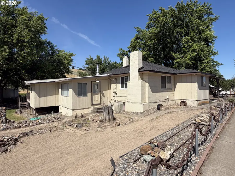 1265 Tutuilla Rd, Pendleton, OR 97801 - #3