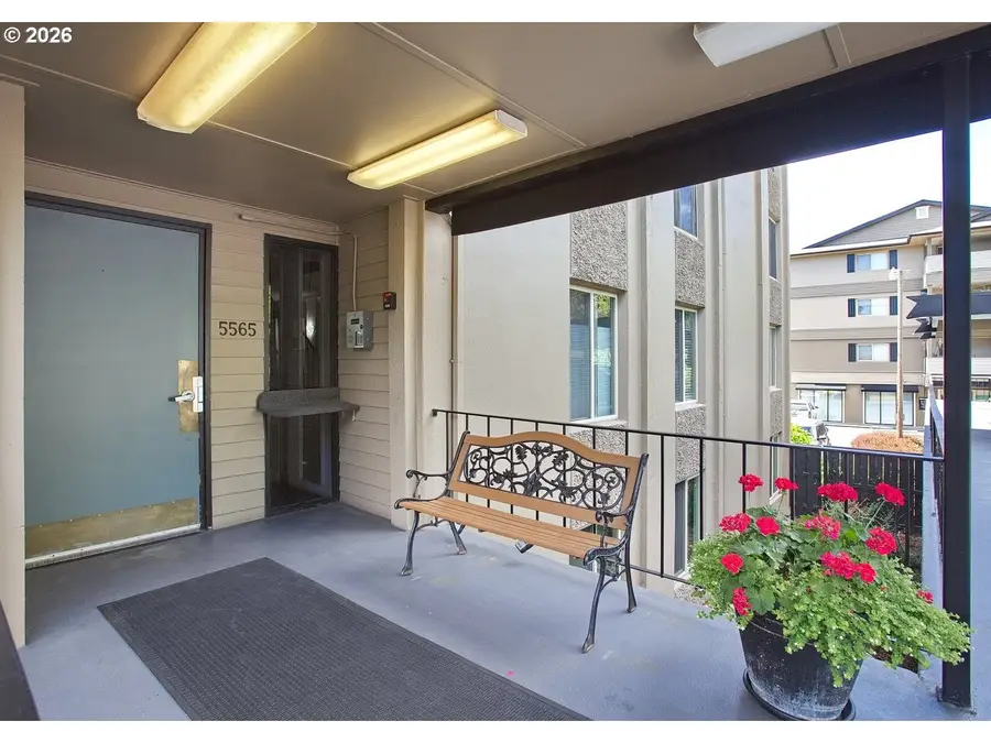 5565 E Evergreen Blvd, Vancouver, WA 98661 - #3