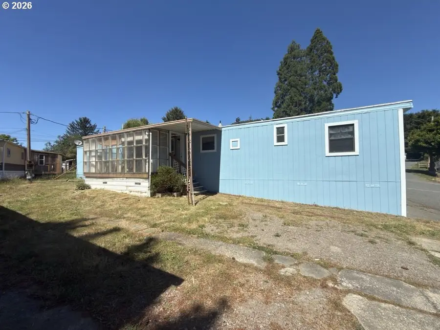 97883 Court St #31, Brookings, OR 97415 - #3