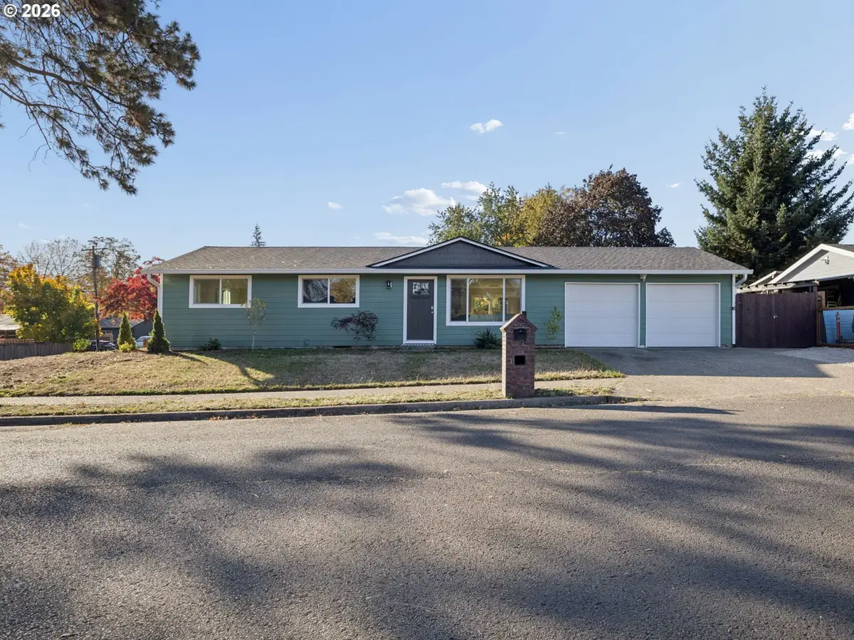 15532 SE Lincoln St, Portland, OR 97233 - #1