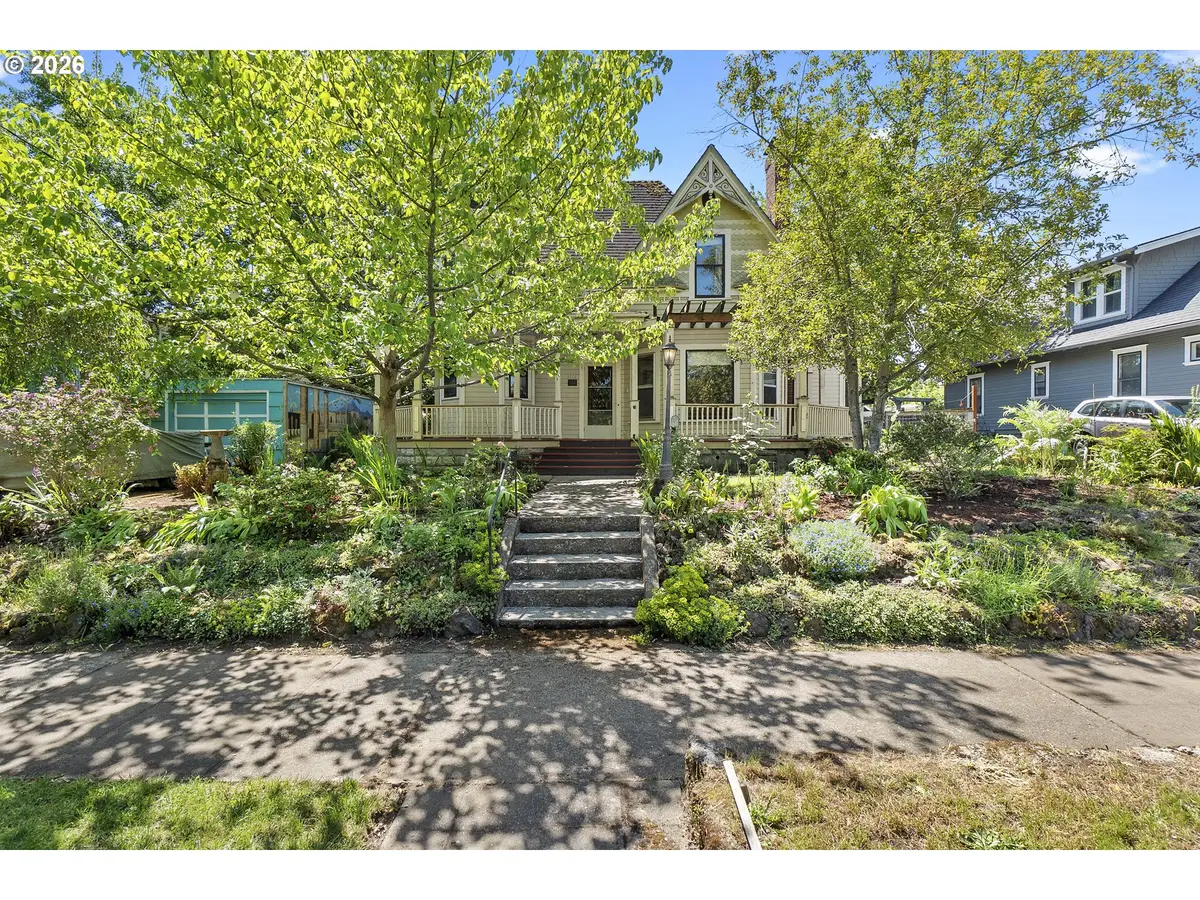 2022 N Willamette Blvd, Portland, OR 97217 - #1
