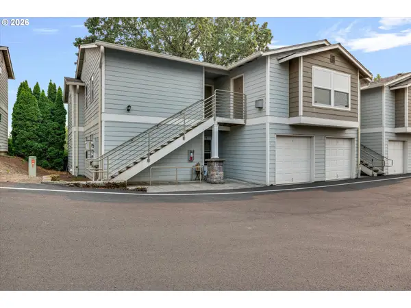 15074 NW Central Dr #301, Portland, OR 97229