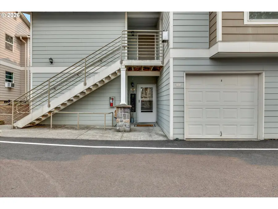 15074 NW Central Dr #301, Portland, OR 97229 - #3