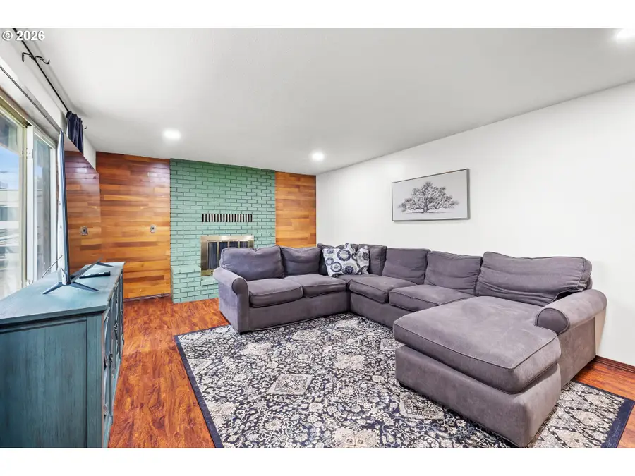 414 Monroe St, Umatilla, OR 97882 - #3