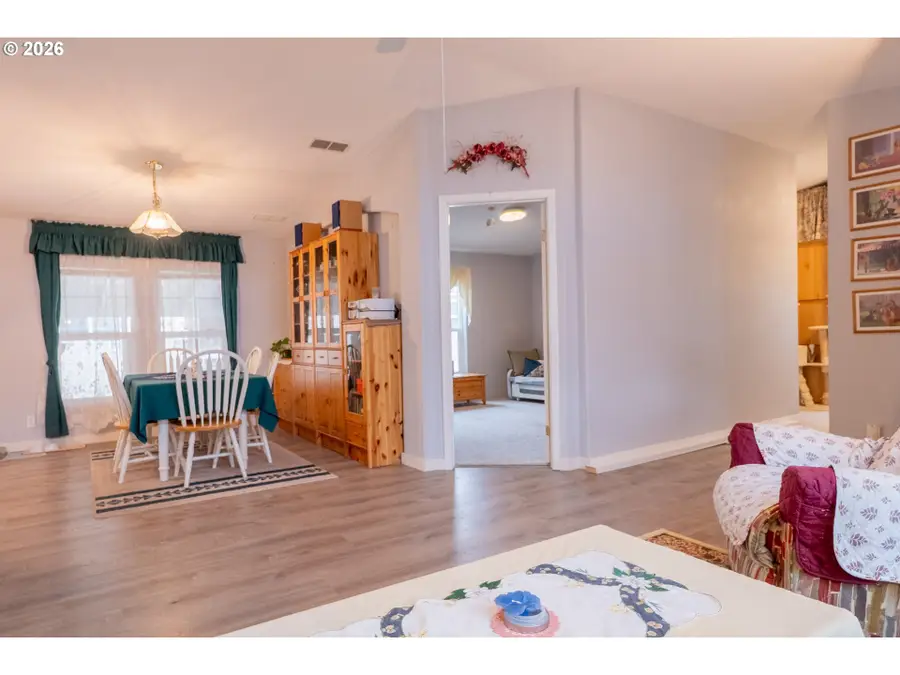 1000 S Mckern Ct #125, Newberg, OR 97132 - #2