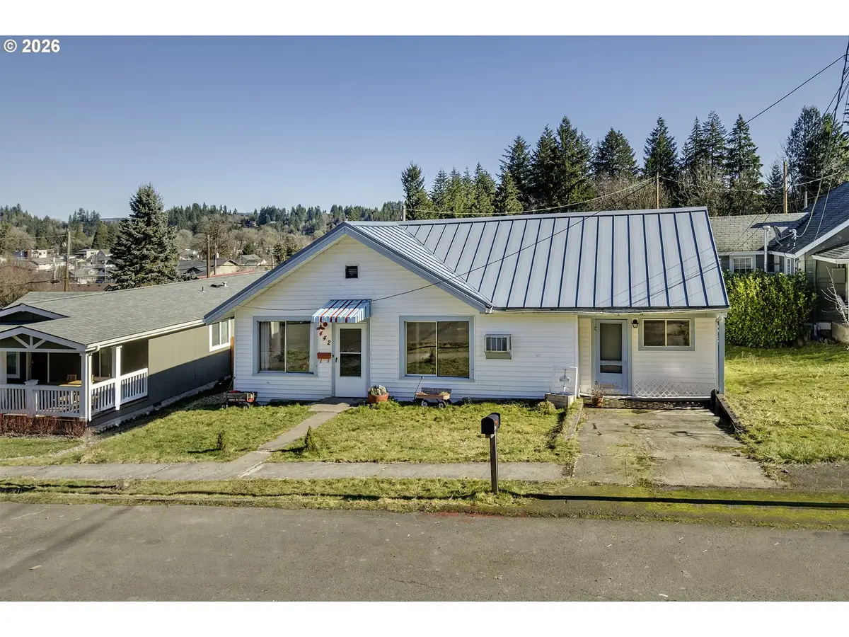 442 1st Ave, Vernonia, OR 97064 - #1