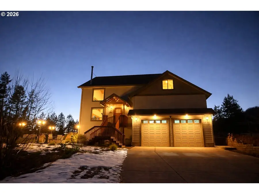 125 Melgard Ct, Detroit, OR 97342 - #2