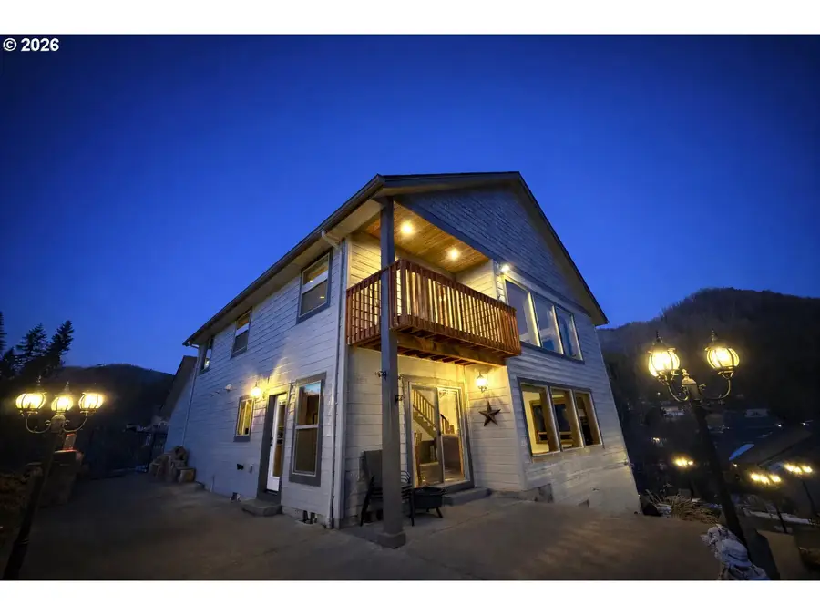 125 Melgard Ct, Detroit, OR 97342 - #3