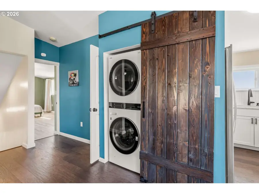 1214 Moore St, Brookings, OR 97415 - #2