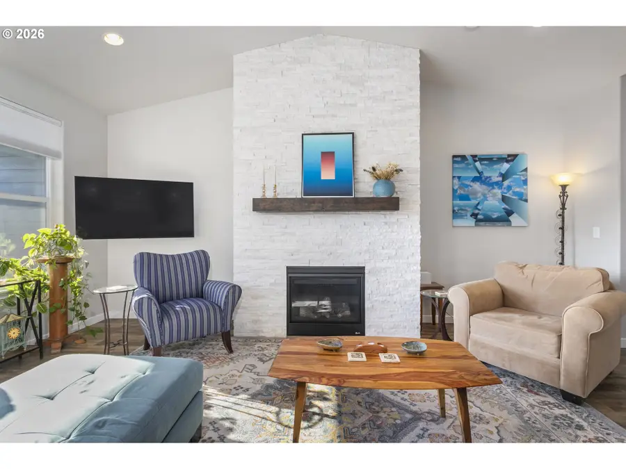 2053 N 4th Way, Ridgefield, WA 98642 - #3