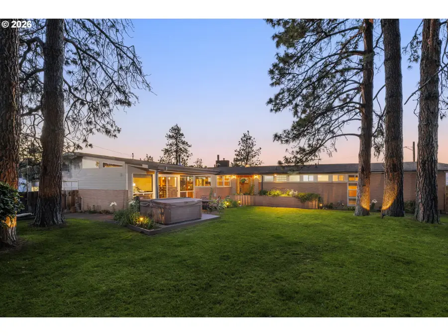 314 W Scenic Dr, The Dalles, OR 97058 - #3