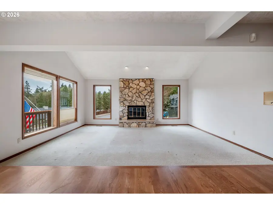 12 City View Blvd, Longview, WA 98632 - #3