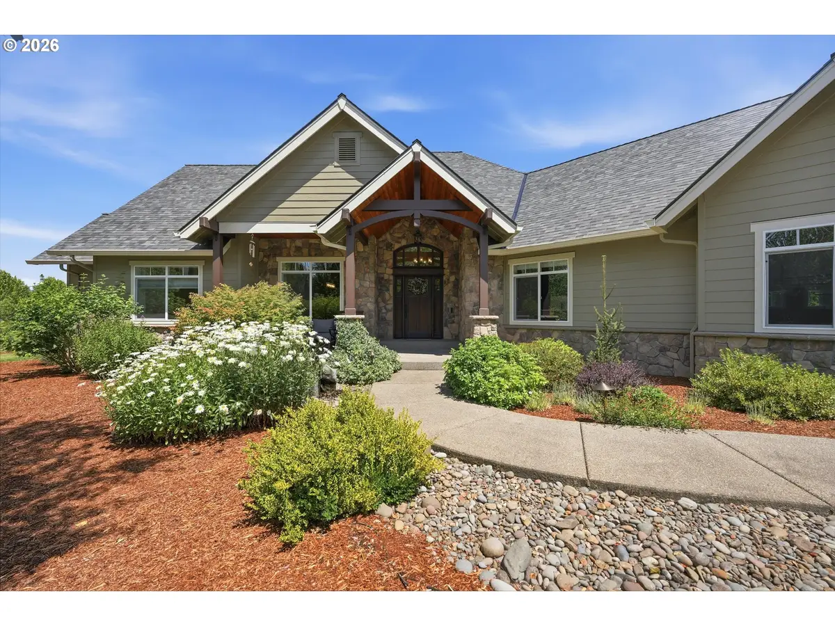 314 N 7th St, Carlton, OR 97111 - #1