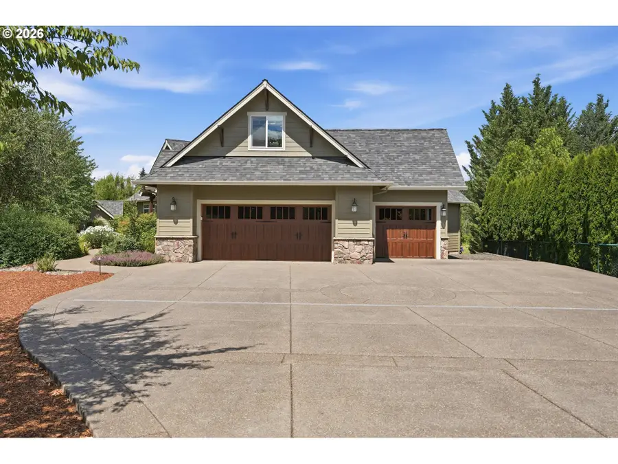 314 N 7th St, Carlton, OR 97111 - #3
