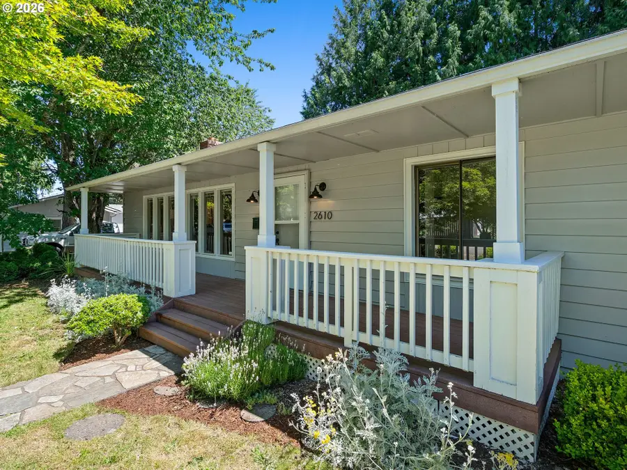 2610 NE 107th Ave, Portland, OR 97220 - #3