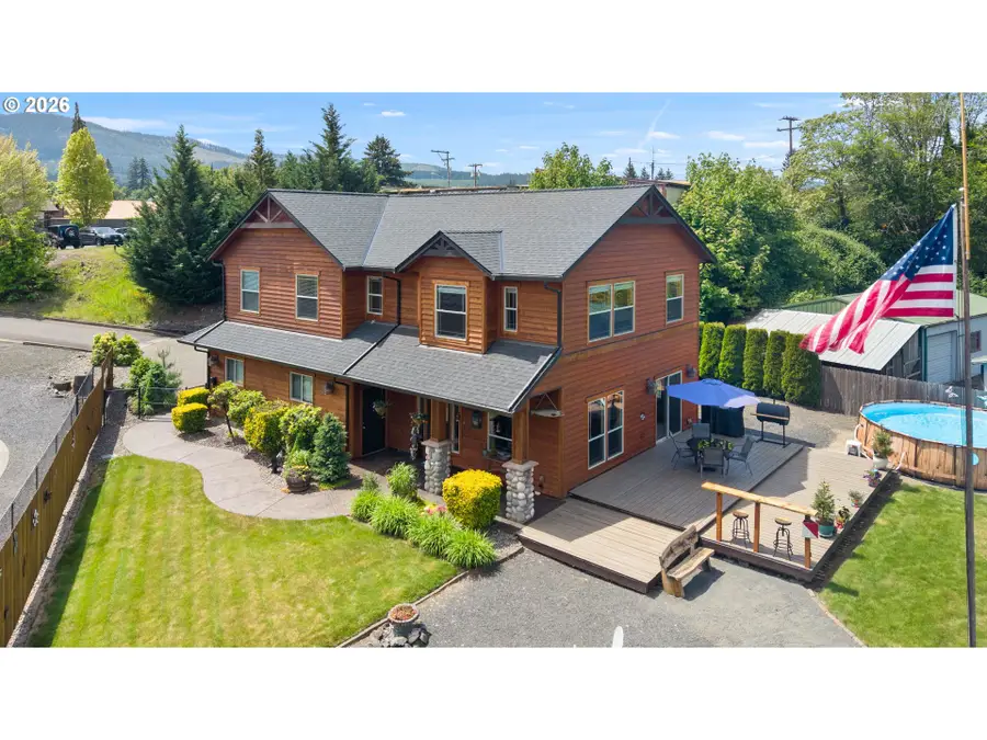 210 SE Whitten Rd, Mill City, OR 97360 - #2