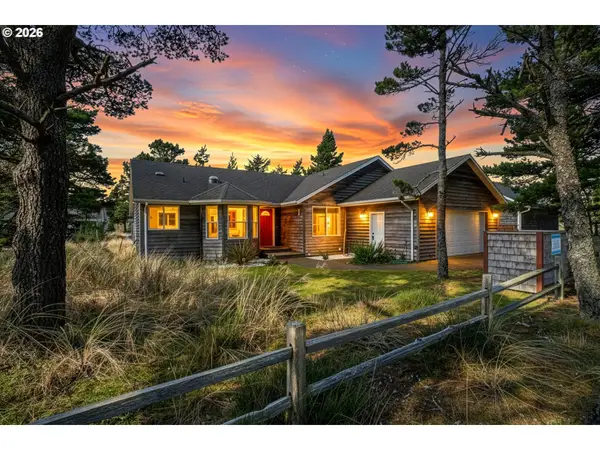 34320 Cape Kiwanda Dr, PacificCity, OR 97135