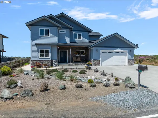 30516 Old Coast Rd, GoldBeach, OR 97444