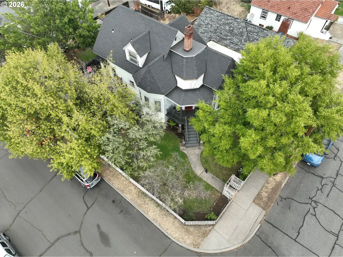 1103 E 11th St, The Dalles, OR 97058 - #1