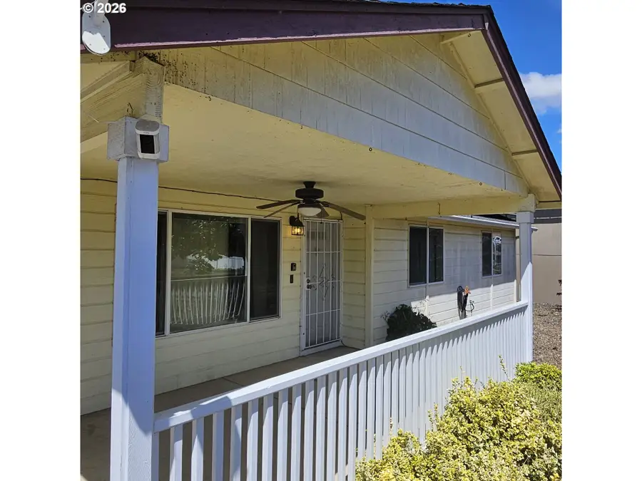 202 NE Plum Ridge Dr, Winston, OR 97496 - #2