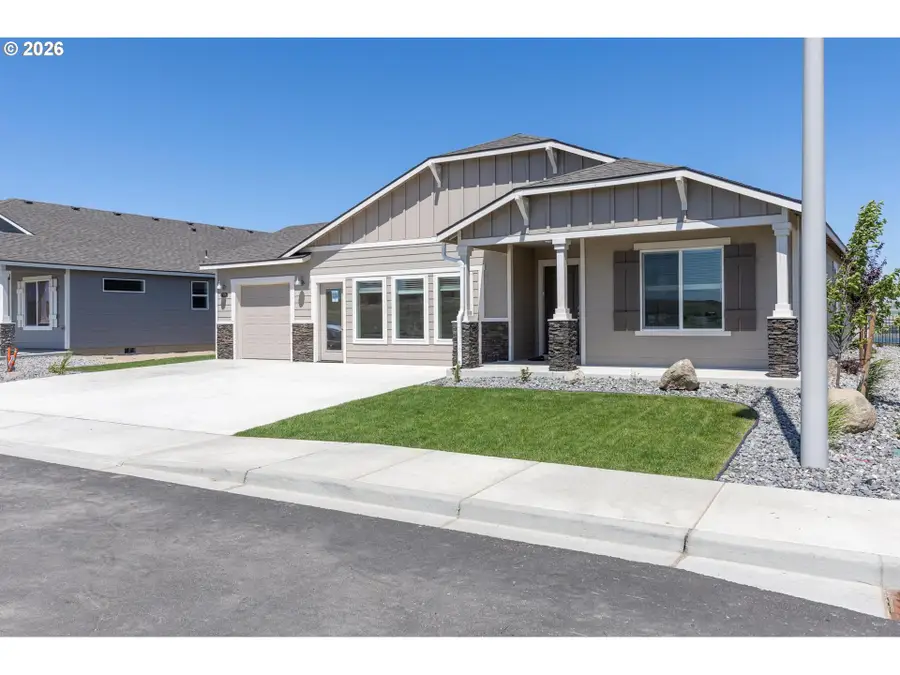 305 Taft St, Umatilla, OR 97882 - #2