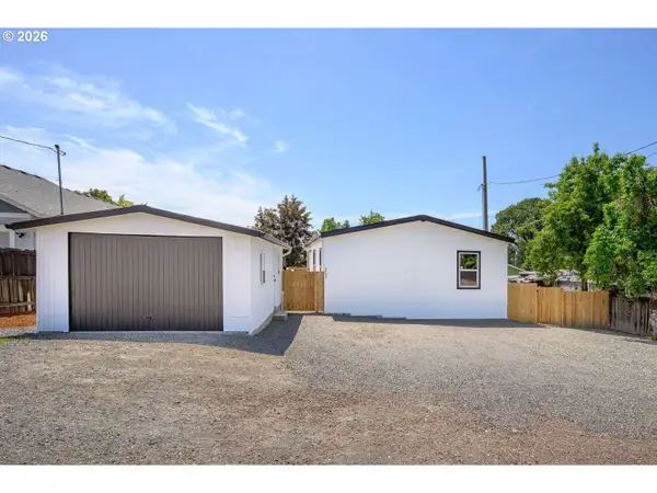 253 E 7th St, Lafayette, OR 97127