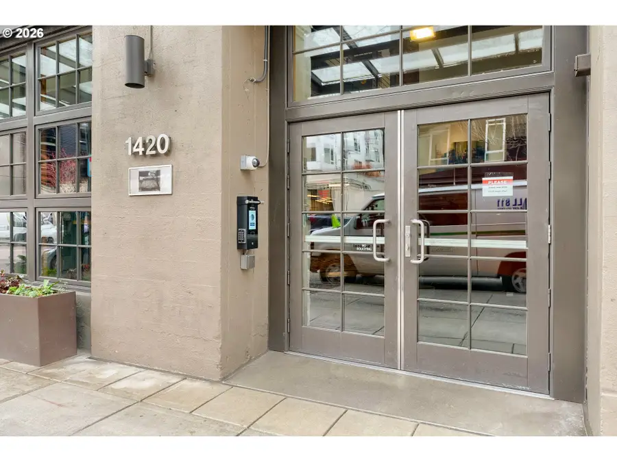 1420 NW Lovejoy St #523, Portland, OR 97209 - #2