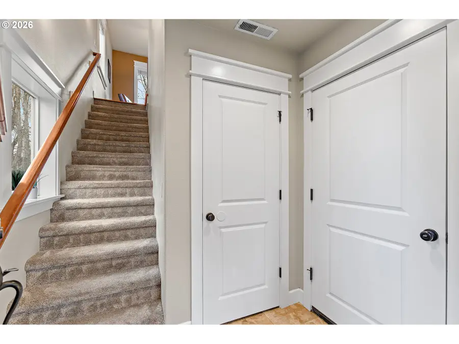 9402 SE Causey Ave, Northwest Clackamas, OR 97086 - #3