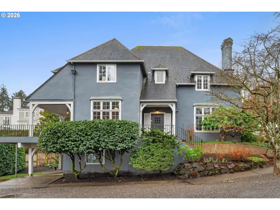 2300 SW 18th Ave, Portland, OR 97201 - #2