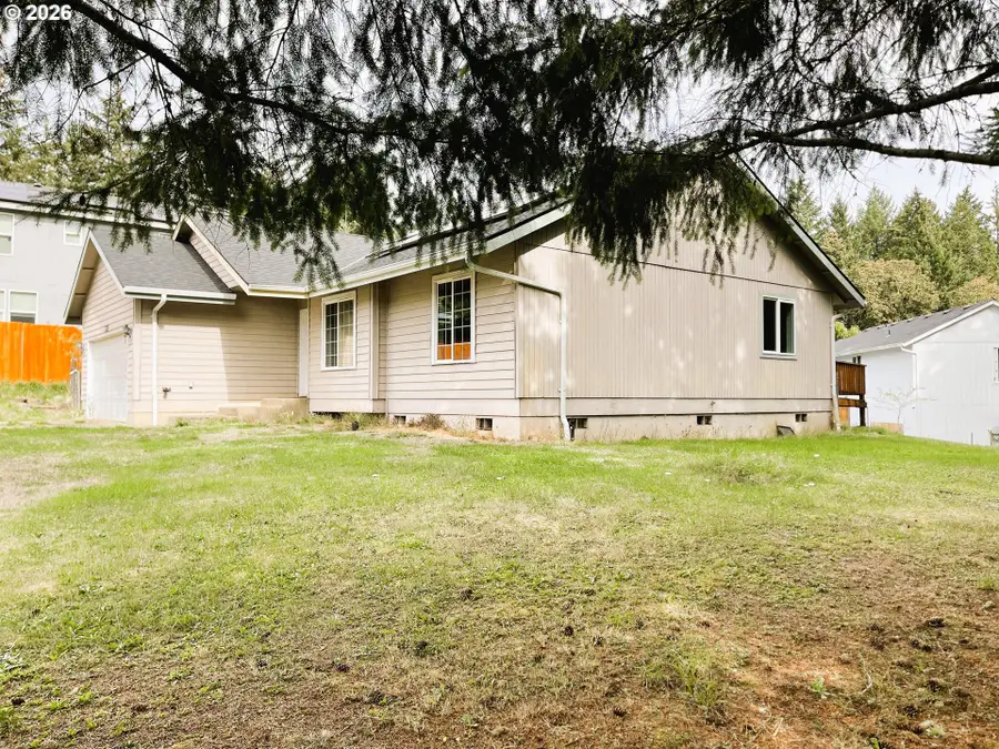 720 SW Pioneer Ct, Willamina, OR 97396 - #3