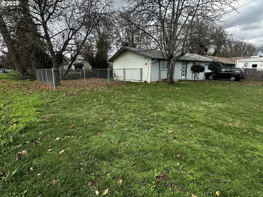 3910 Andover St, Eugene, OR 97404 - Image #3