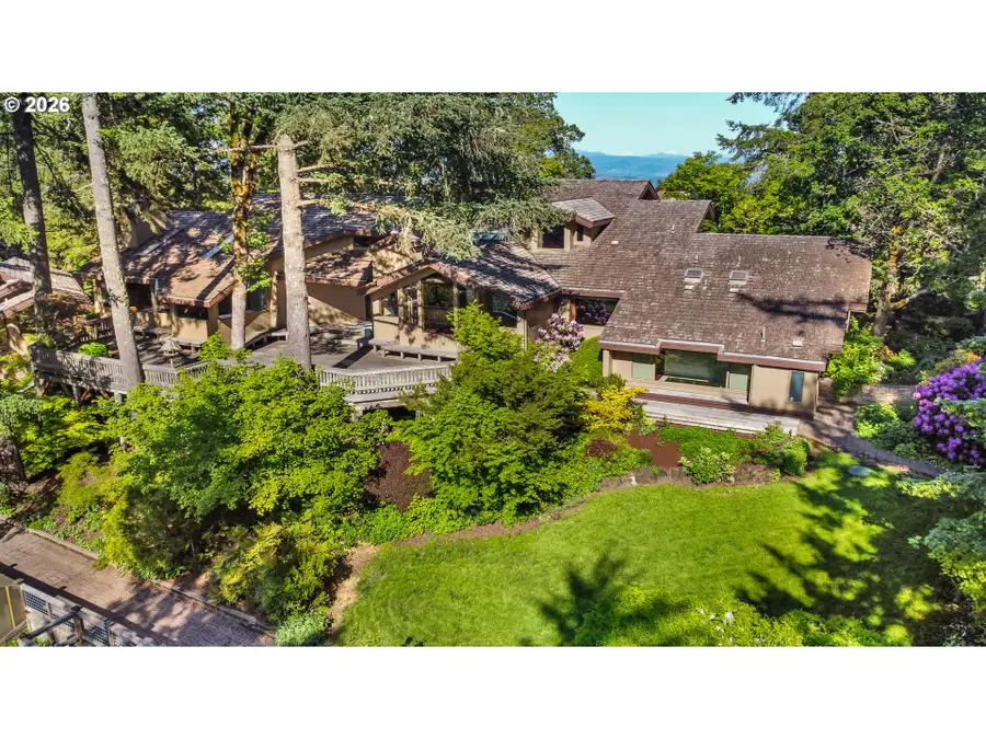 85368 Ridgetop Dr, Eugene, OR 97405 - #3