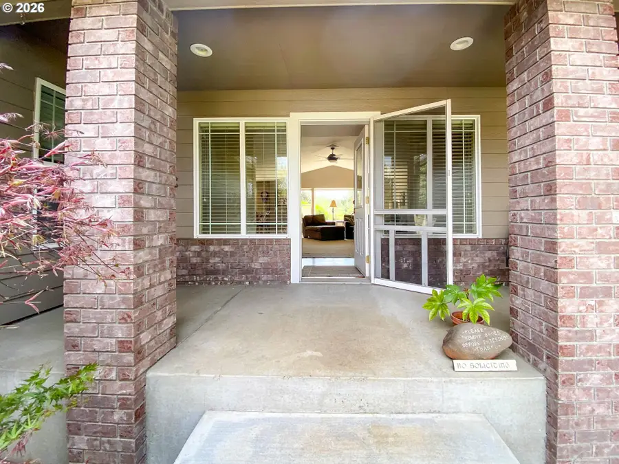 147 Palomino Ave, Roseburg, OR 97471 - #3