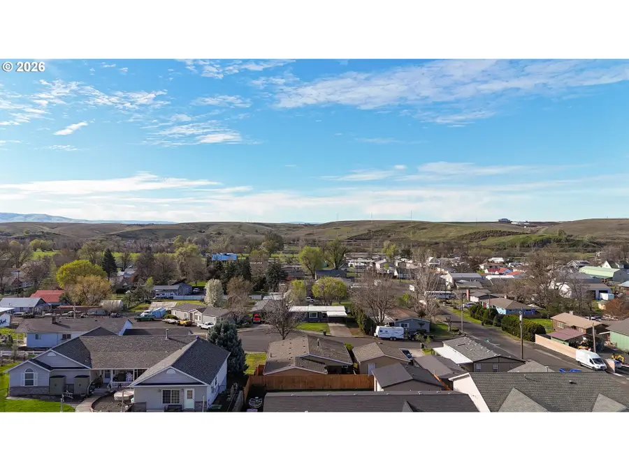 3525 NE King Pl, Pendleton, OR 97801 - #2