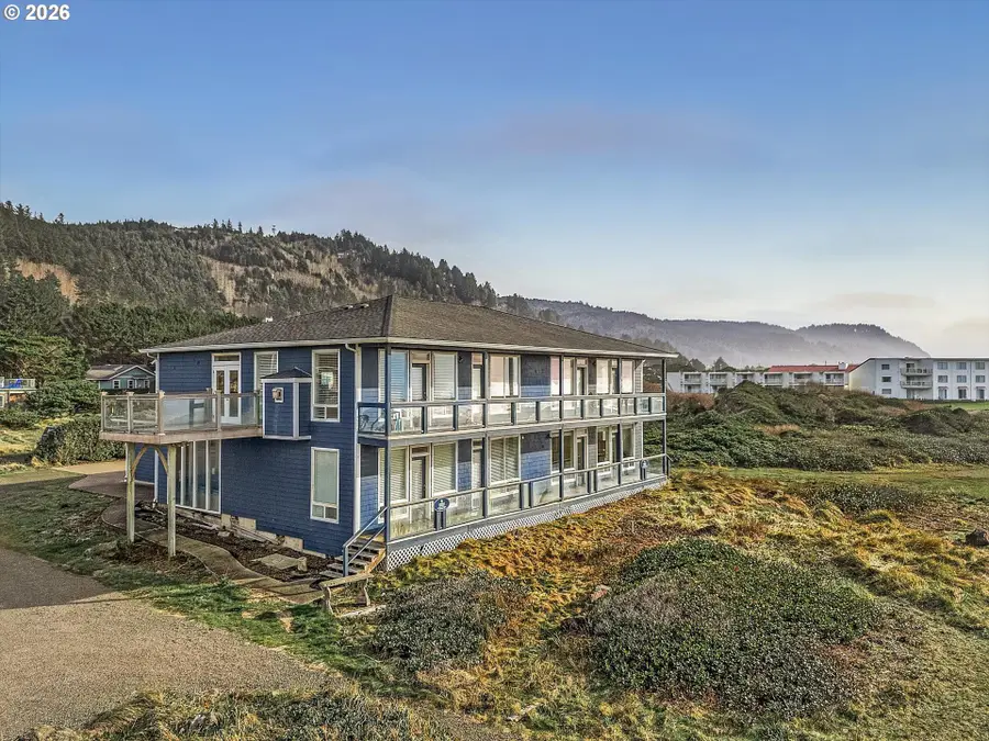 680 Coolidge Ln, Yachats, OR 97498 - #3