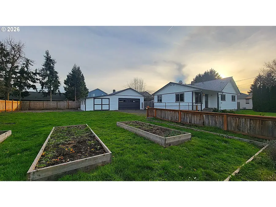 800 Territorial St, Harrisburg, OR 97446 - #2