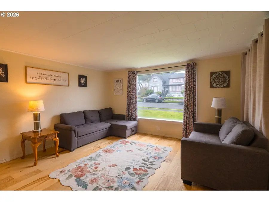 577 S Nehalem St, Clatskanie, OR 97016 - #3