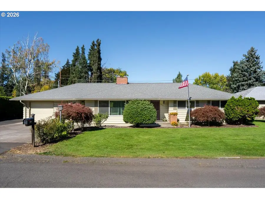 3644 Holly Dr, Hoodriver, OR 97031 - #2