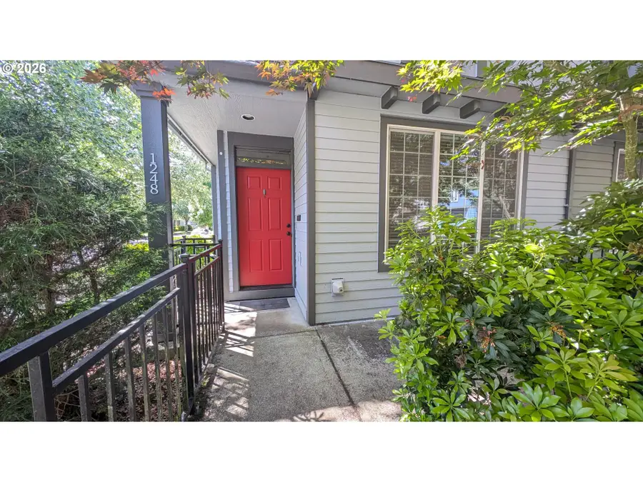 1248 SE Bianca St, Hillsboro, OR 97123 - #2