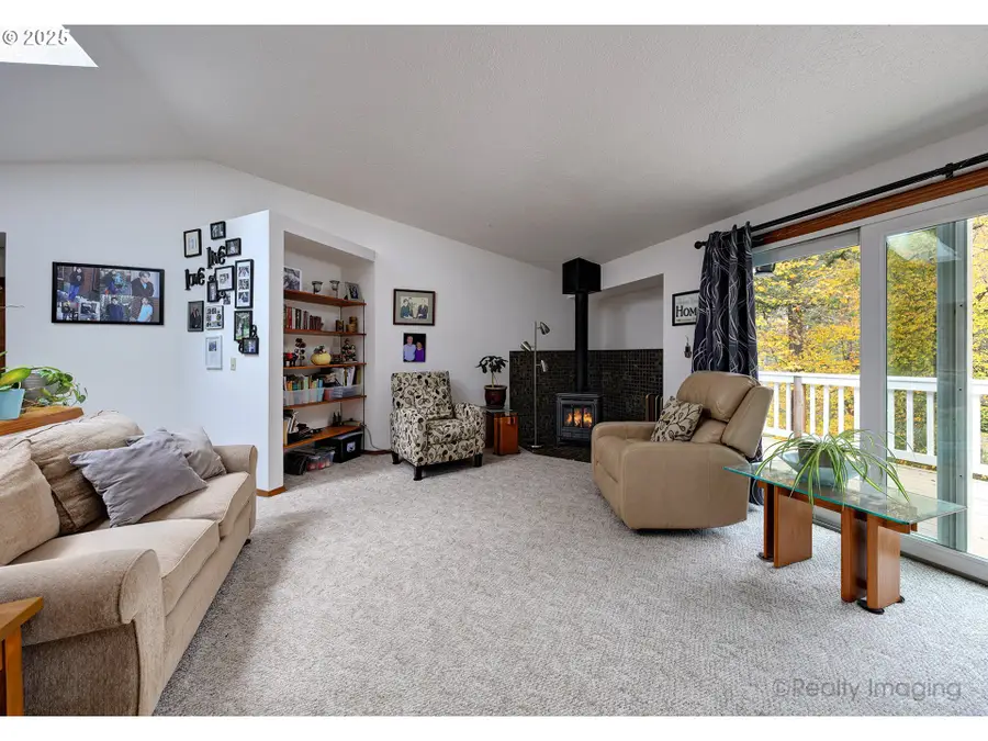 4035 SW Pomona St, Portland, OR 97219 - #3