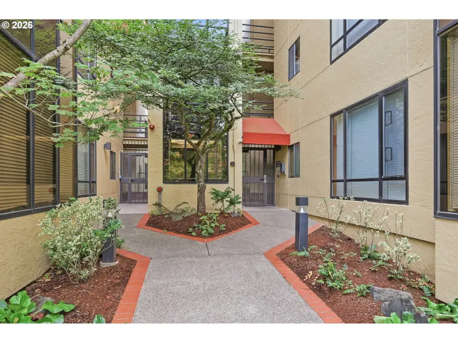 690 Wimbledon Ct, Eugene, OR 97401 - #3