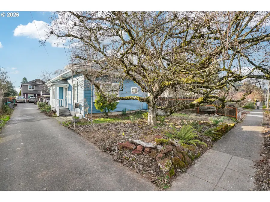 3147 SE 71st Ave, Portland, OR 97206 - Image #2